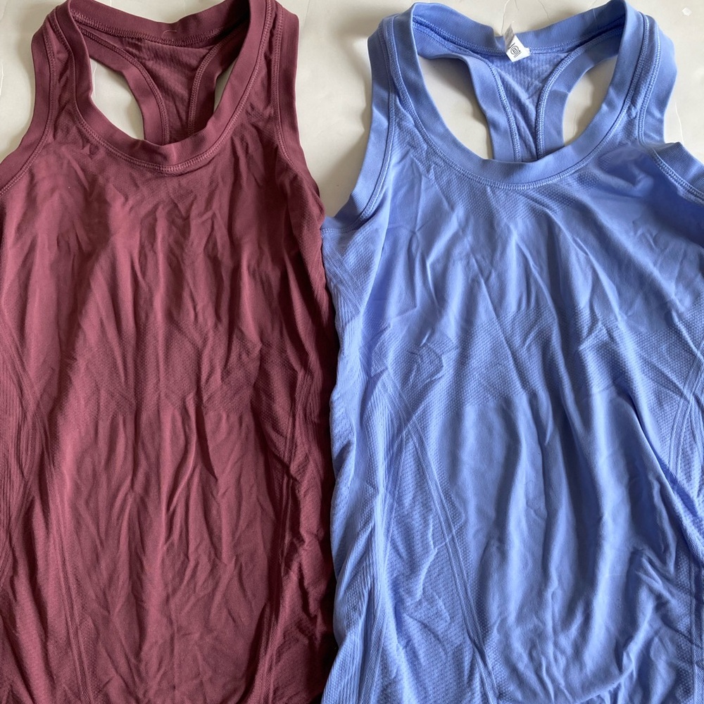 Athleta momentum tanks XS lot of two